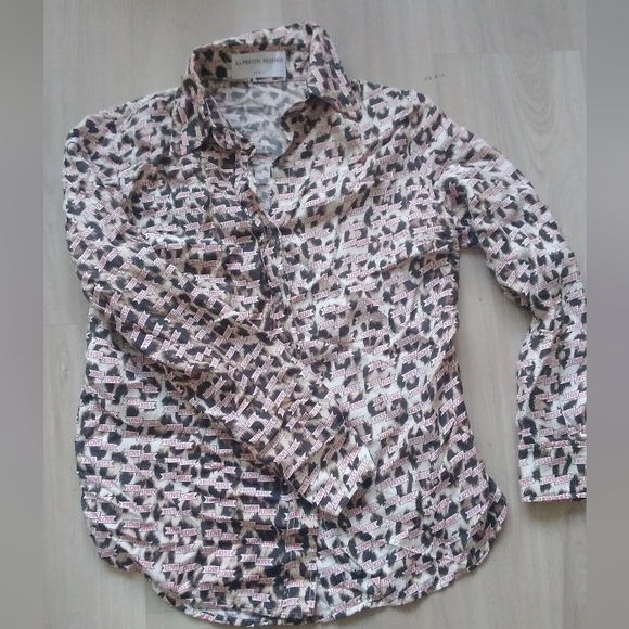 La Prestic Ouiston Silk Blouse Kiss Love Lips Novelty Print Top Shirt Womens Sm - Picture 2 of 7